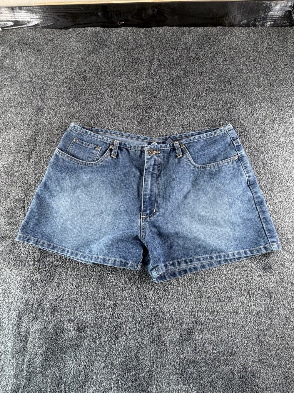R21 Y2K Women’s Denim Shorts Size 11 Blue Low Rise Jean Shorts